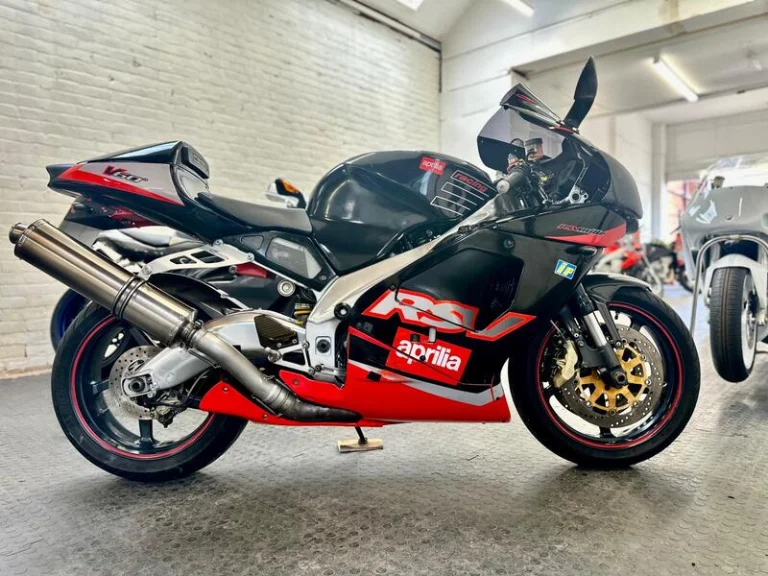 Aprilia RSV 1000