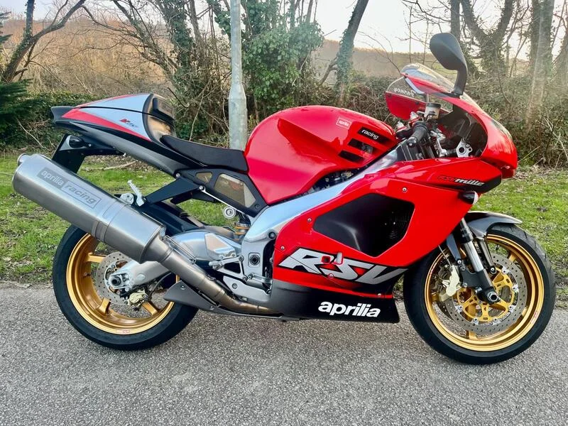 Aprilia RSV 1000