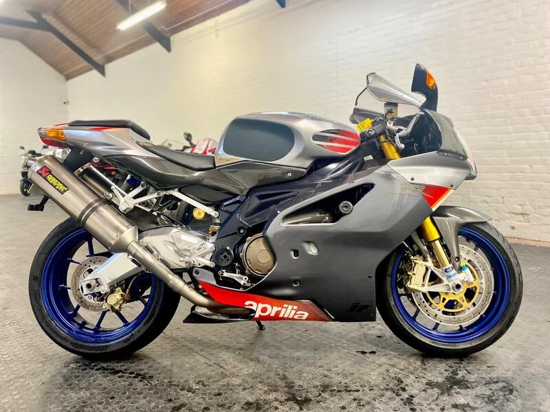 Aprilia RSV 1000