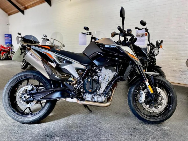 KTM 790 Duke