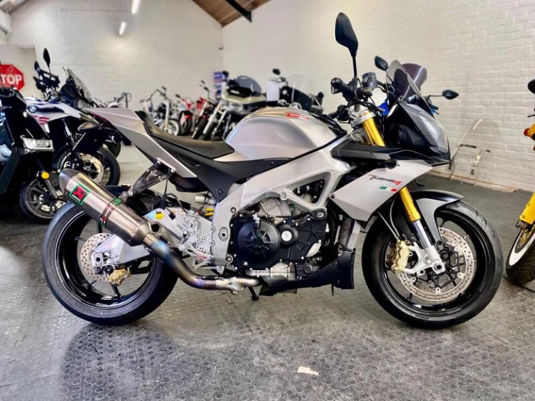 Aprilia Tuono 1000 V4