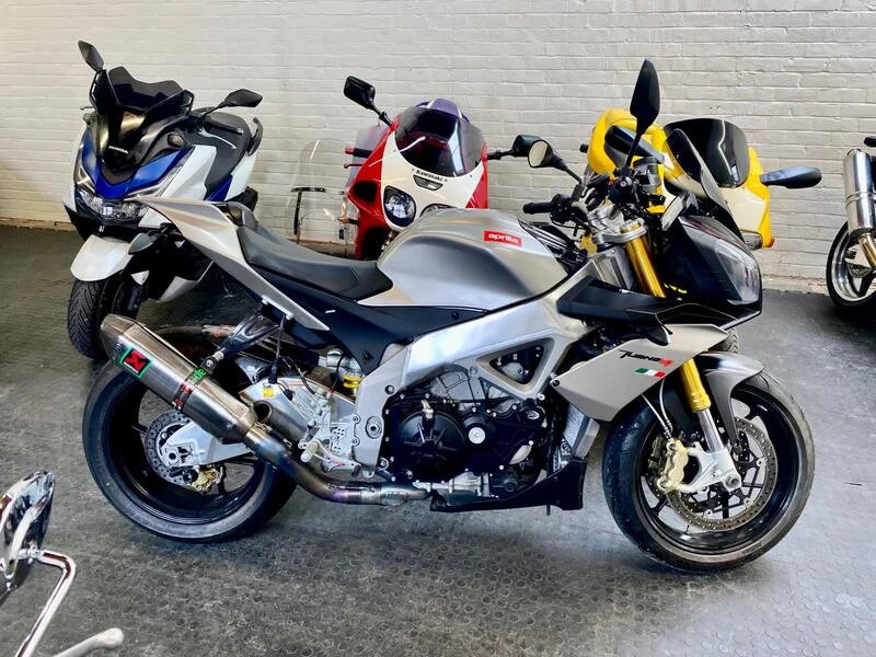 Aprilia Tuono 1000 V4