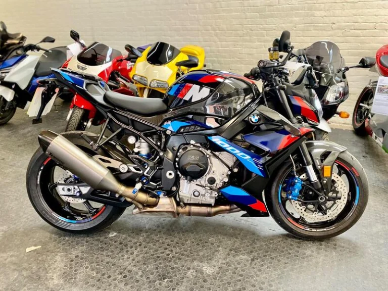BMW M 1000 R