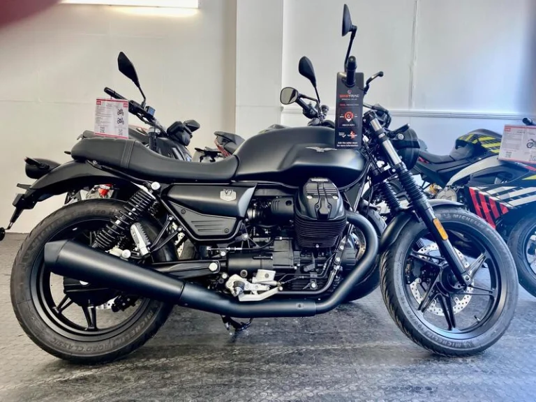 Moto Guzzi V7