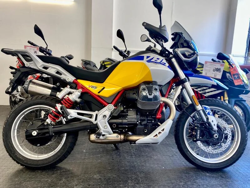 Moto Guzzi V85