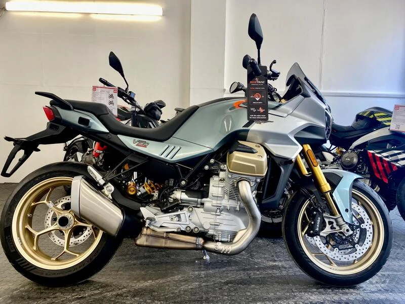 Moto Guzzi V100 Mandello