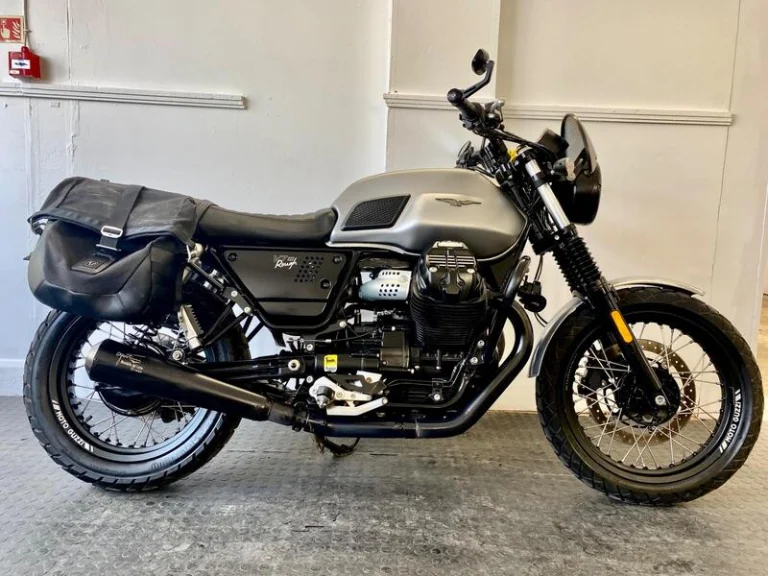 Moto Guzzi V7