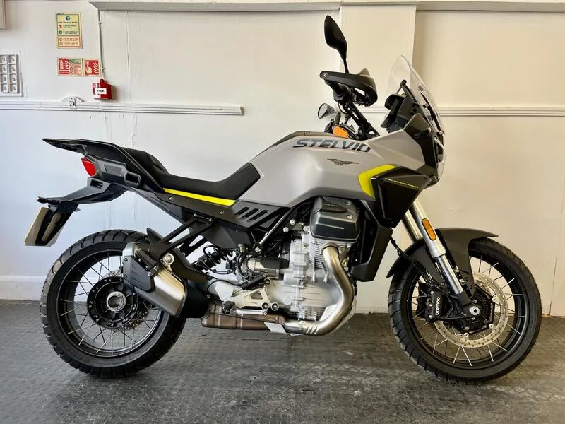 Moto Guzzi Stelvio