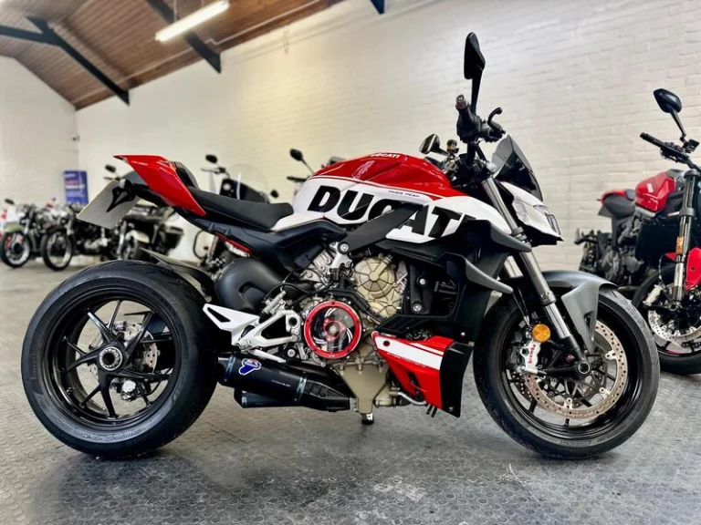 Ducati Streetfighter V4