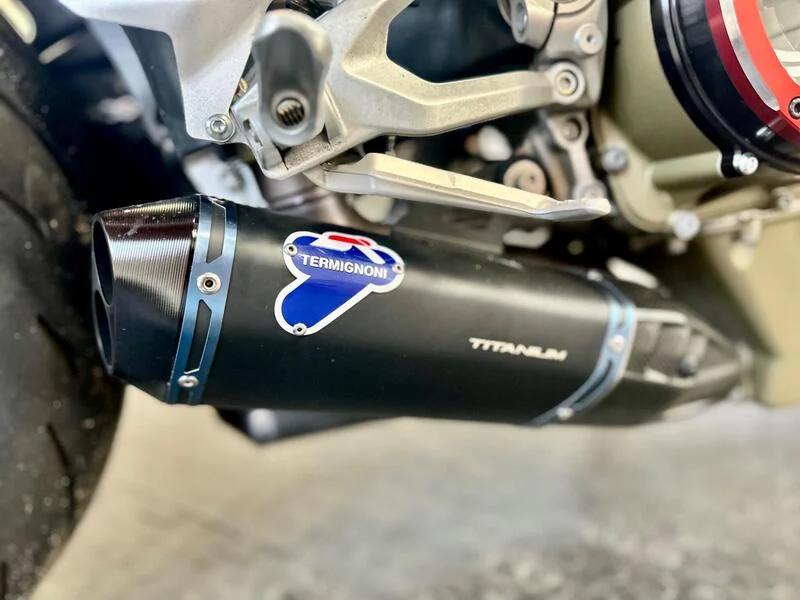Exhaust