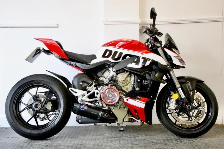 Ducati Streetfighter V4