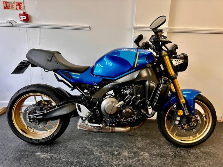 Yamaha XSR900