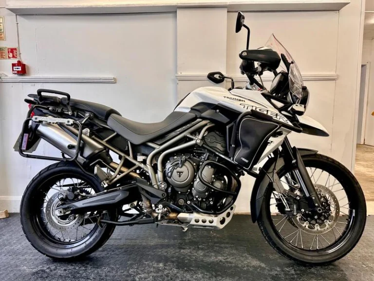 Triumph Tiger 800