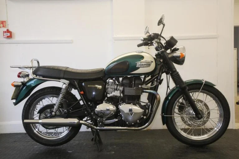 Triumph Bonneville T100